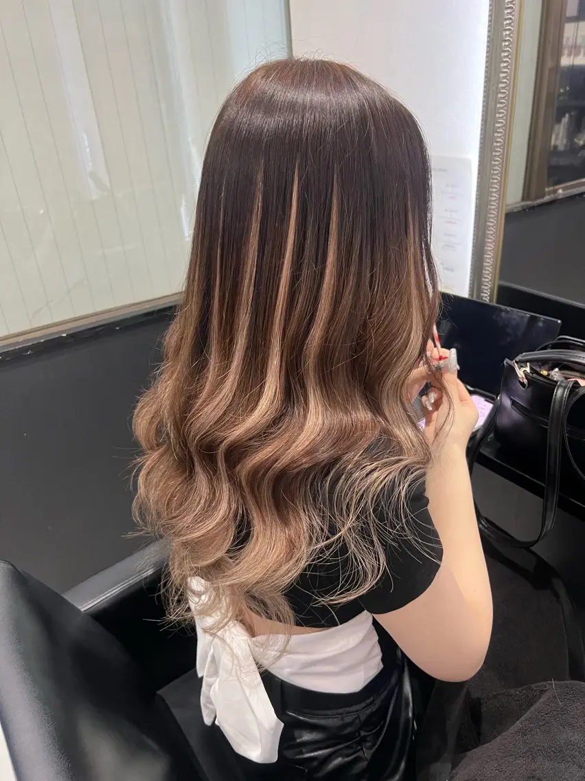 ロング プルエクステ ツートーンカラー エクステ レイヤーカット エクステ YUDU🍊 germe/ジェルムのヘアスタイル