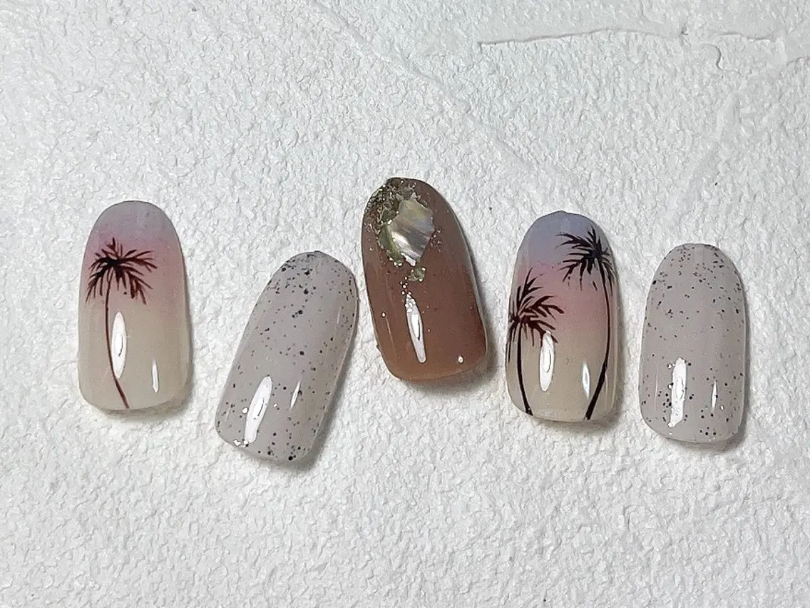 ネイル オーロラネイル フットネイル フレンチネイル ジェルネイル マグネットネイル kiki nail たまプラーザのネイルデザイン