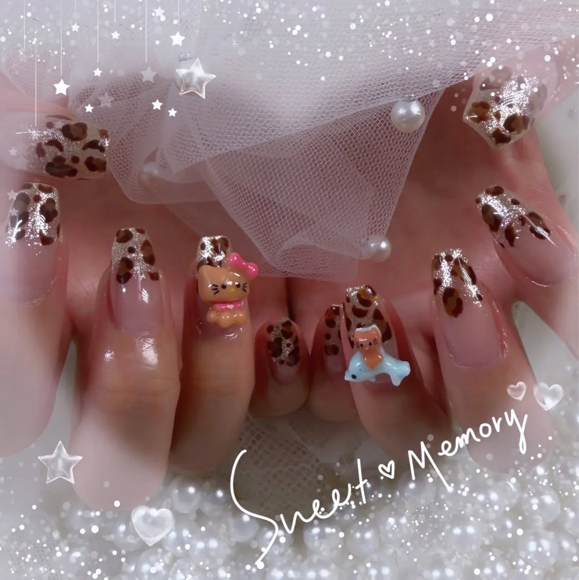 ネイル チークネイル フレンチネイル ガーリー ガラスフレンチ グラデーション ハンドネイル Chill Nailsalonのネイルデザイン