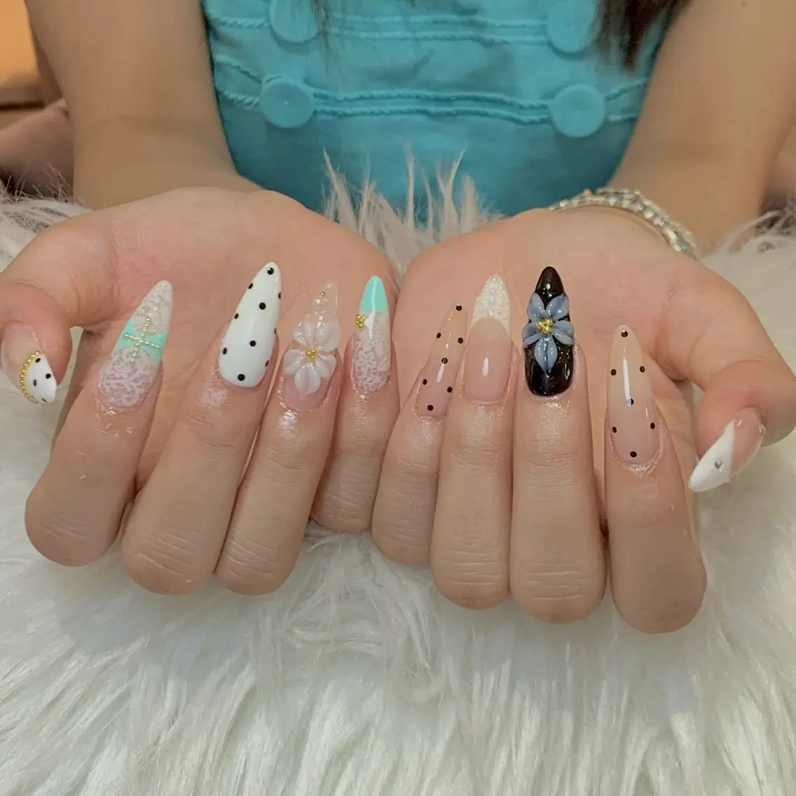 ネイル Anmi Nail Sanaのネイルデザイン