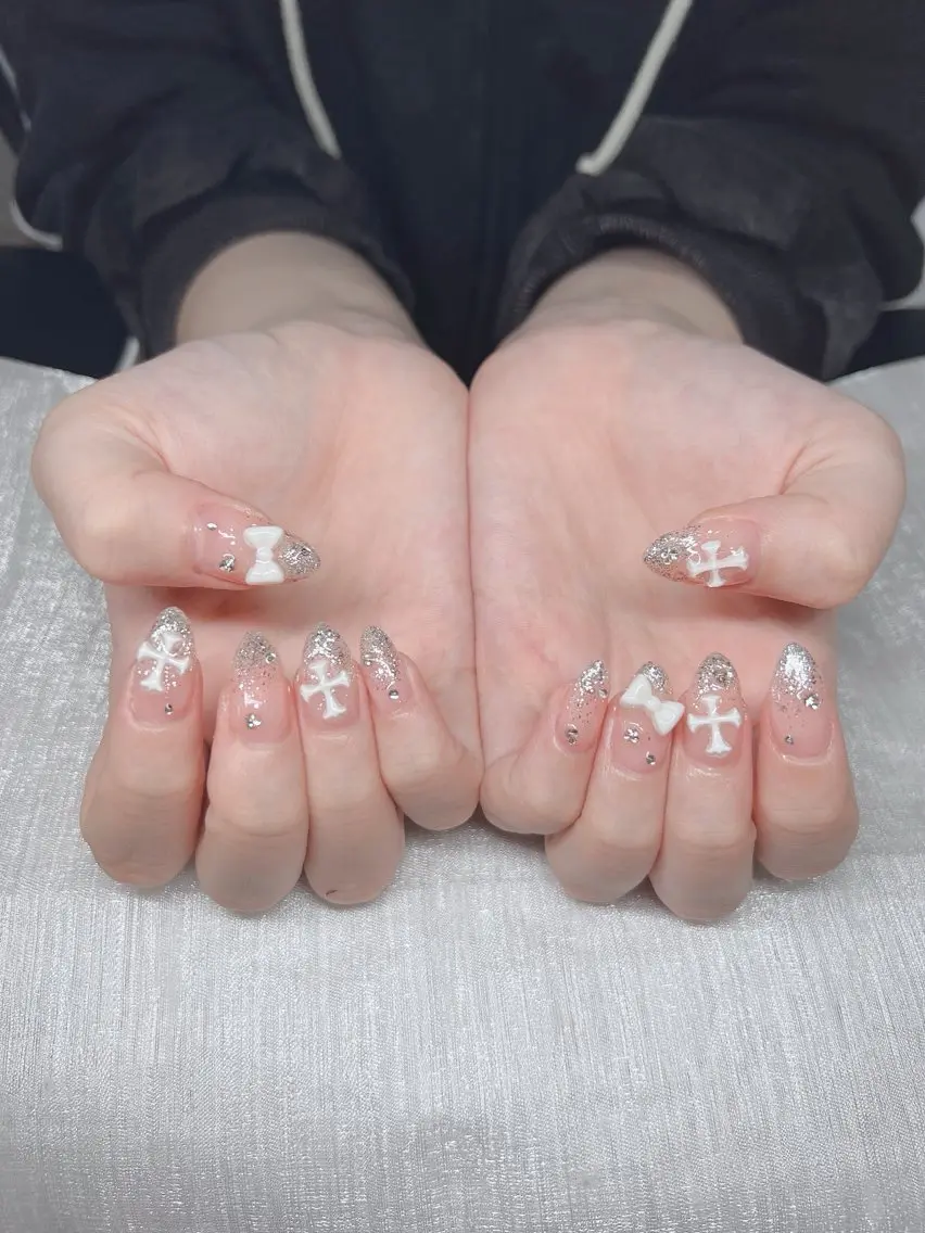 ネイル オーロラネイル チークネイル 長さ出し フットネイル フレンチネイル ハンドネイル Lee Nails チップ長さだし専門店のネイルデザイン