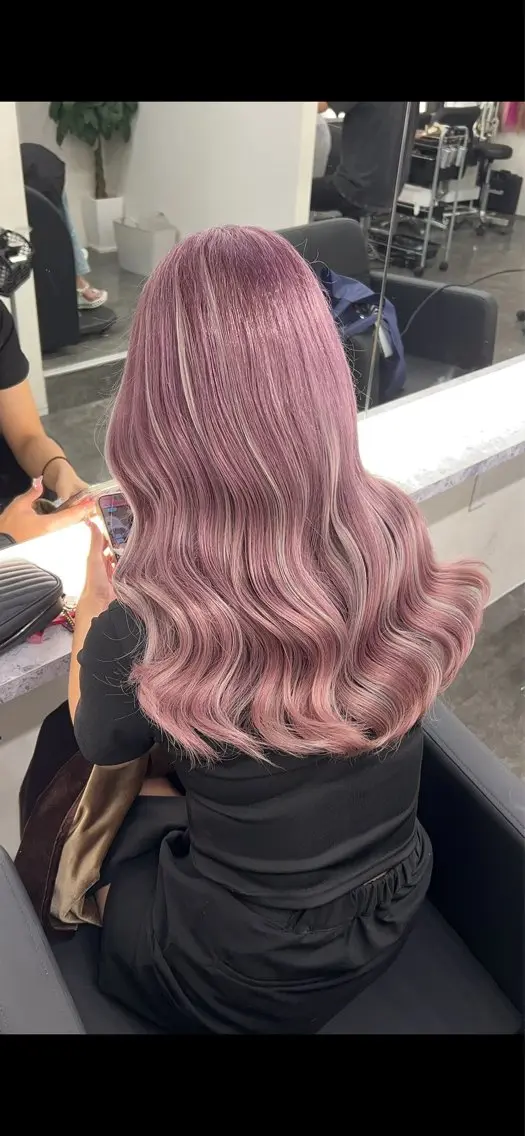 ロング ハイライト ヘアカラー 田中 翔覇のヘアスタイル