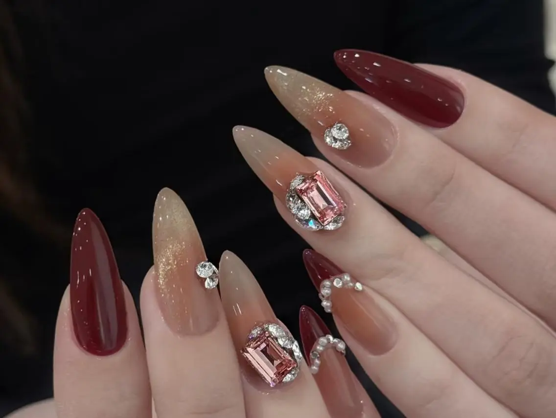 ネイル ハンドネイル 🎀 Ayaka_nailのネイルデザイン