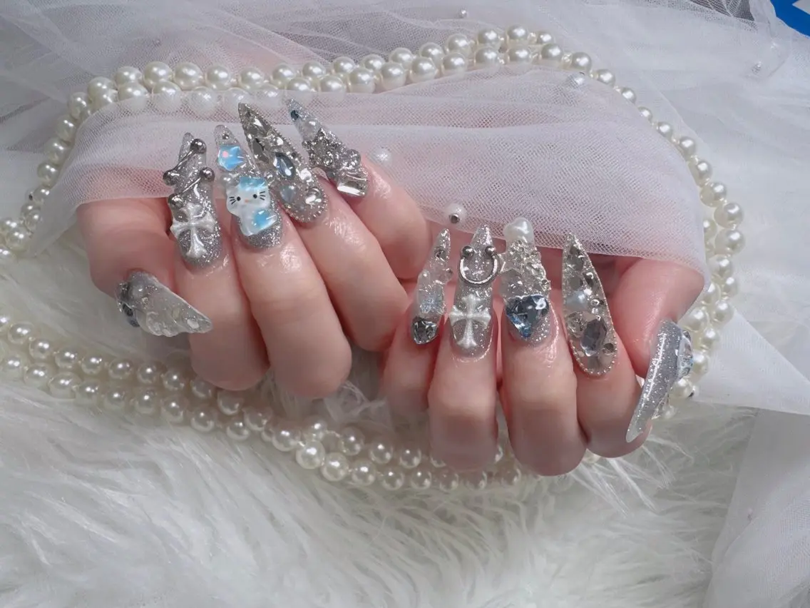 ネイル アートネイル ボルドー フレンチネイル ジェルネイル 氷ネイル・うるうるネイル ハンドネイル H.baby Nail Salonのネイルデザイン