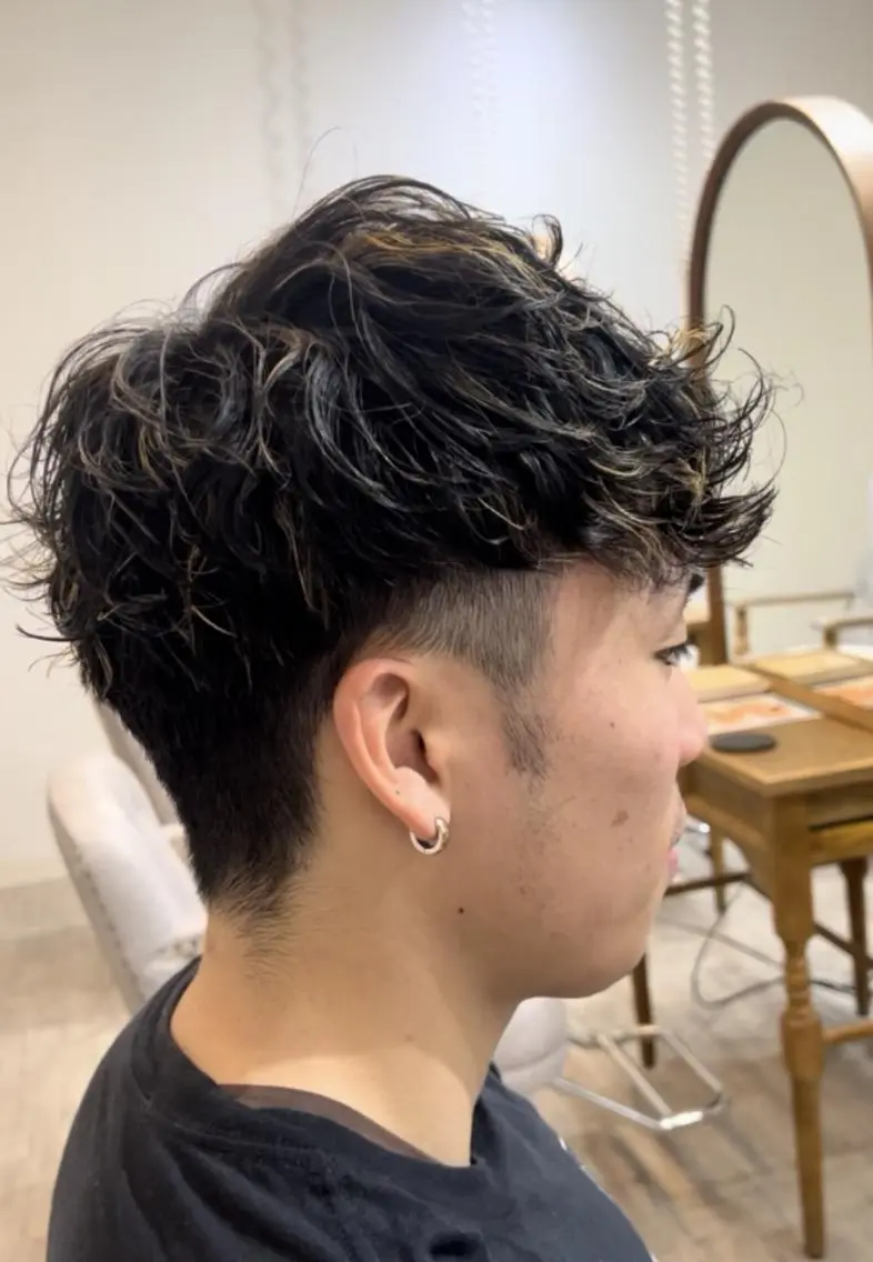 【men's】カット+パーマ+ハイライトの写真