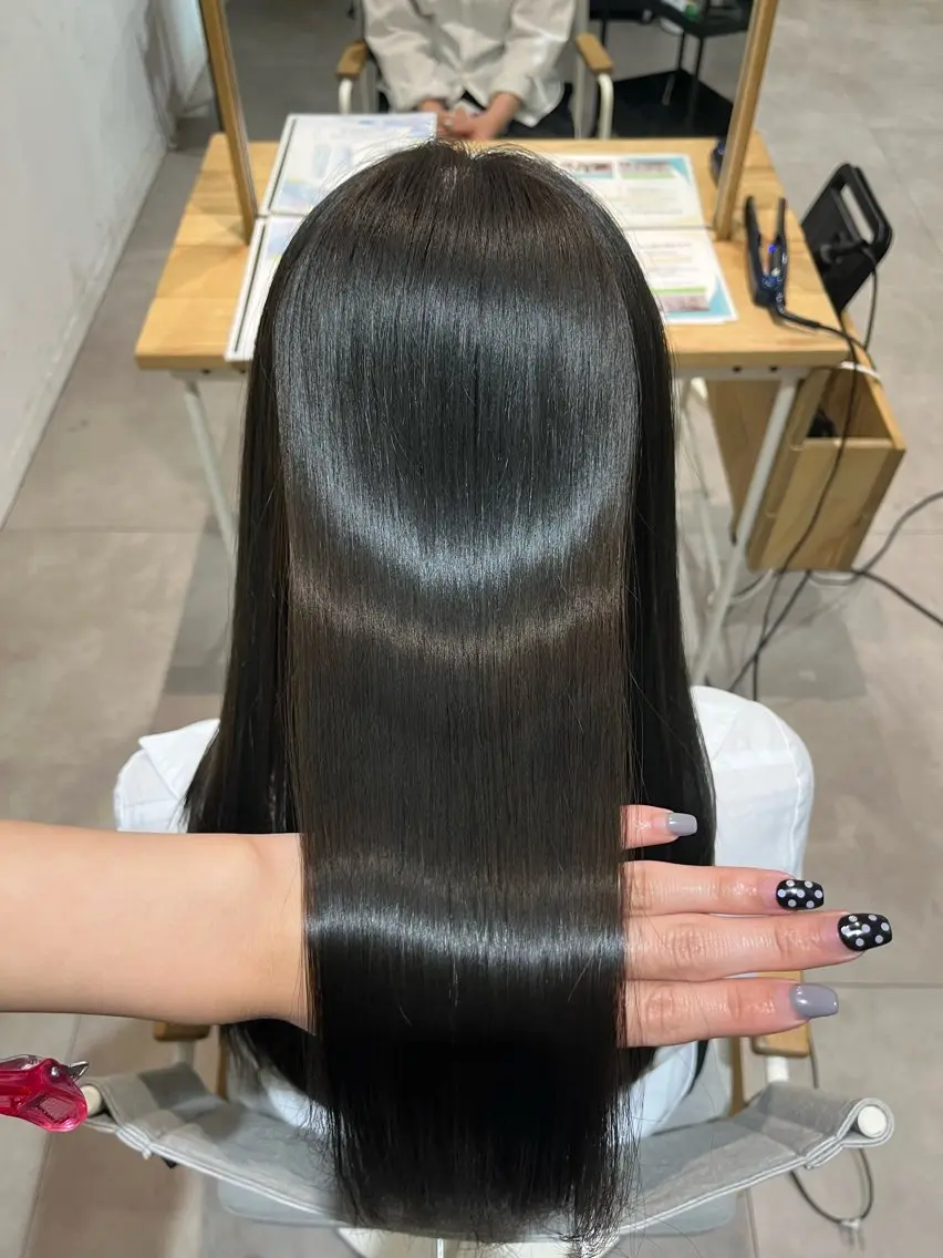 ロング 髪質改善 髙橋 美妃のヘアスタイル