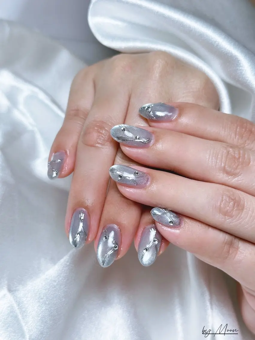 ネイル Moon Nailsのネイルデザイン