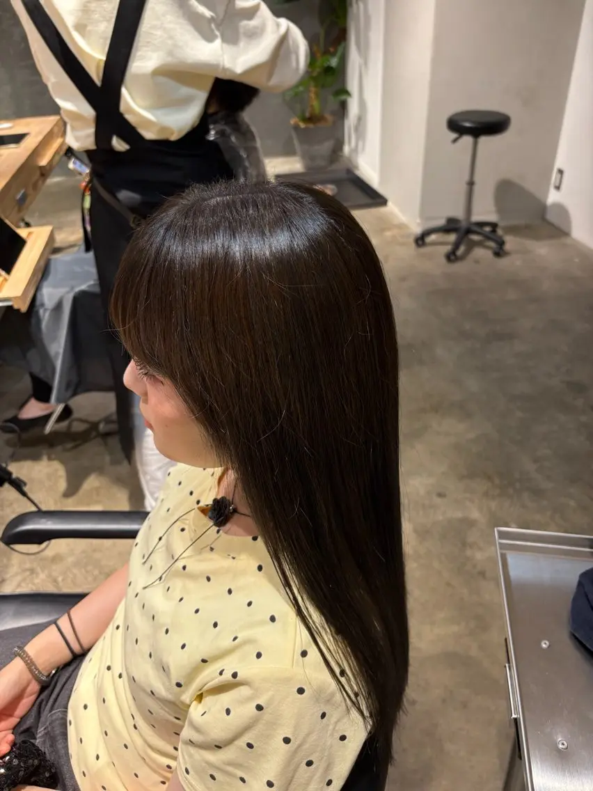 カラー ホリウチ リオのヘアスタイル