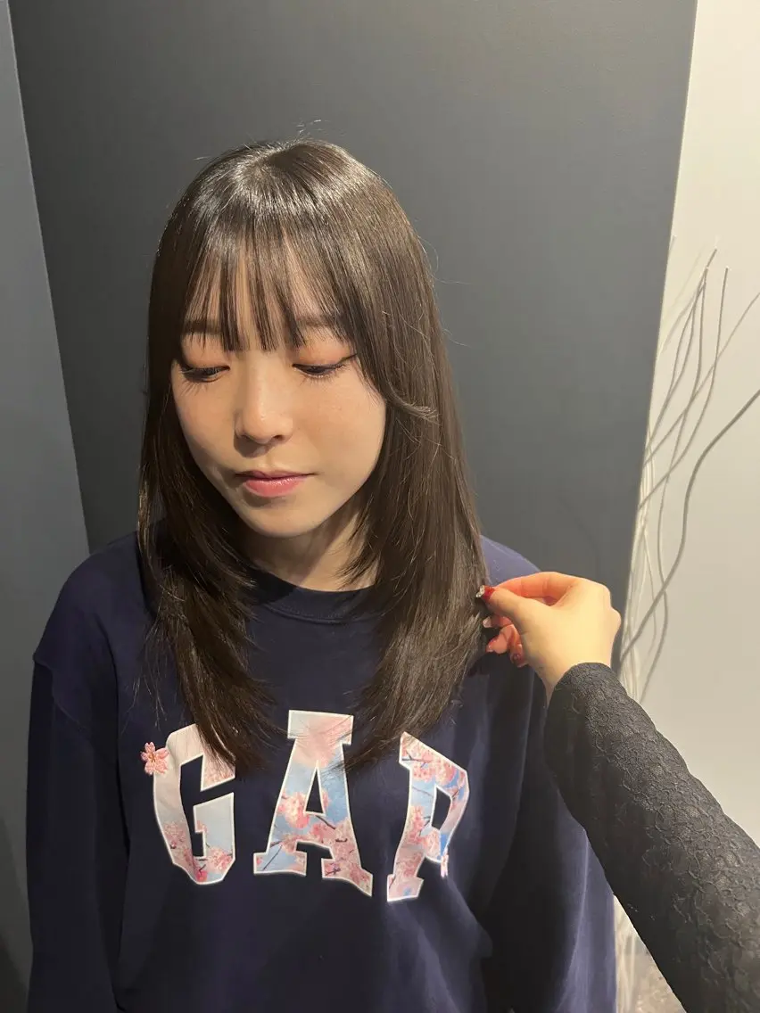 セミロング 宮城 萌のヘアスタイル