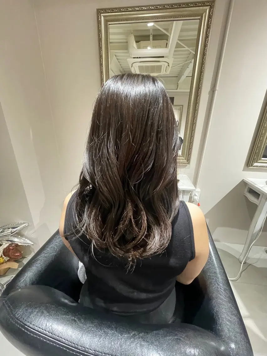 セミロング カラー バレイヤージュモデル 募集👒ヨンスクのヘアスタイル
