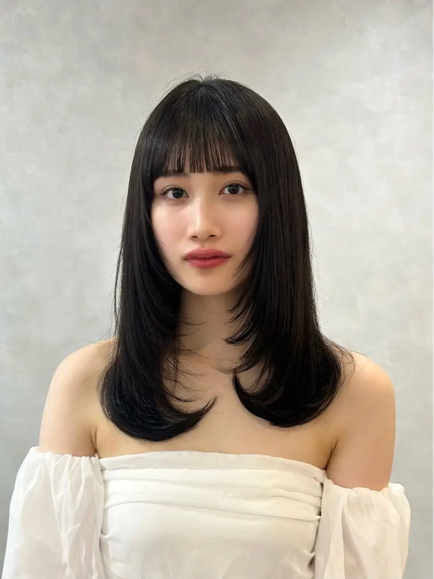ミディアム カラー グレージュ レイヤーカット ❤️ショートカット ・顔周りカット❤️のヘアスタイル