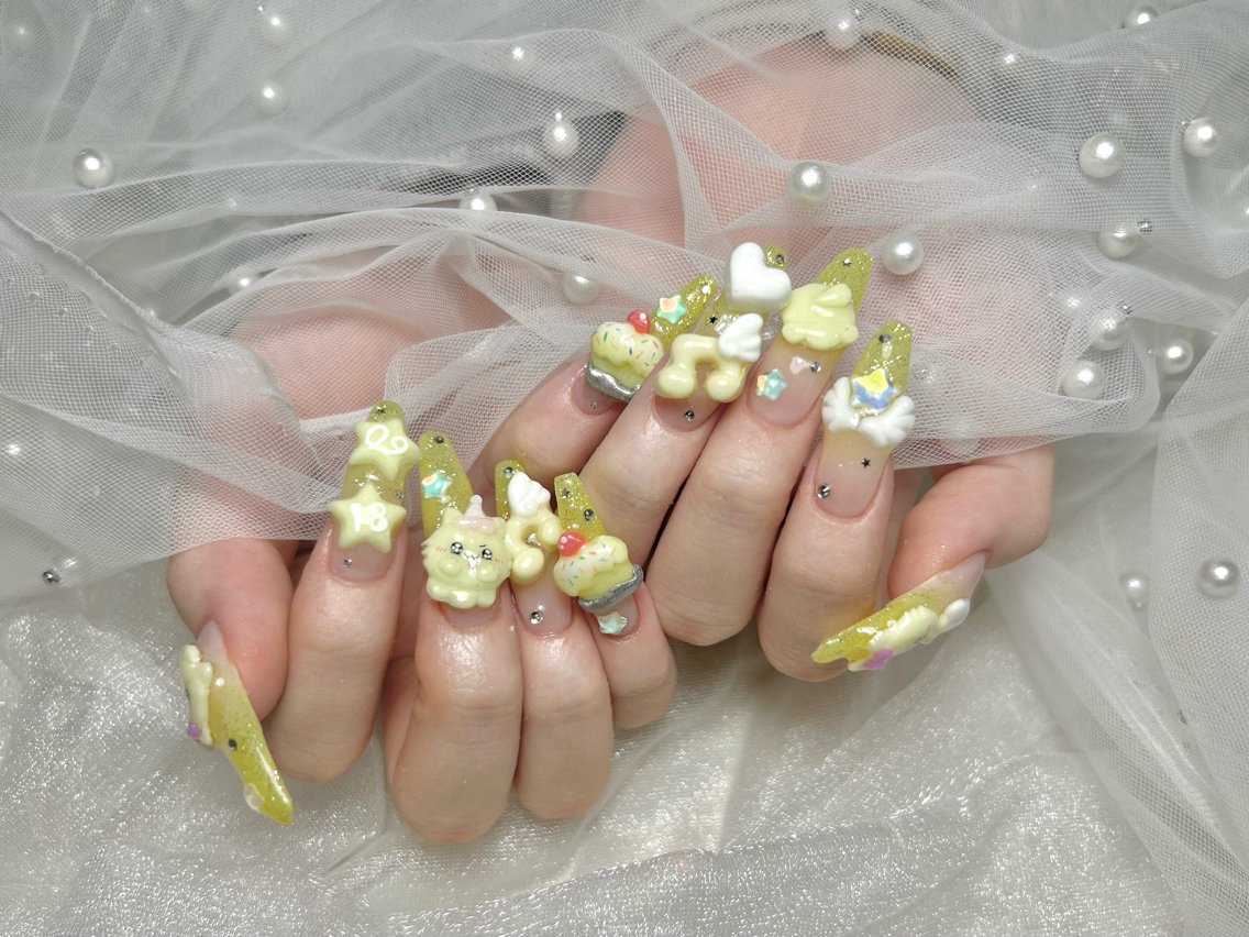 ネイル 黄色 ハンドネイル La suzuran 上前津店 森本のネイルデザイン