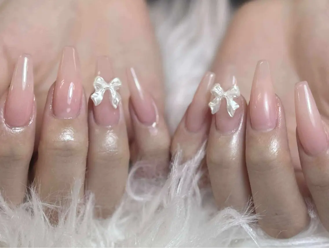 ネイル チークネイル 長さ出し フットネイル マグネットネイル 持ち込み ハンドネイル ANH NAIL ゴテゴテ専門店💎のネイルデザイン