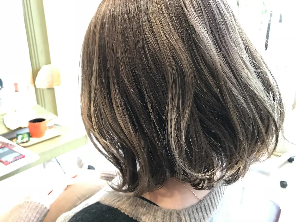 ミディアム カラー グレージュ ハイライトカラー ハイライト メンズ指名多数!! 田島史也のヘアスタイル