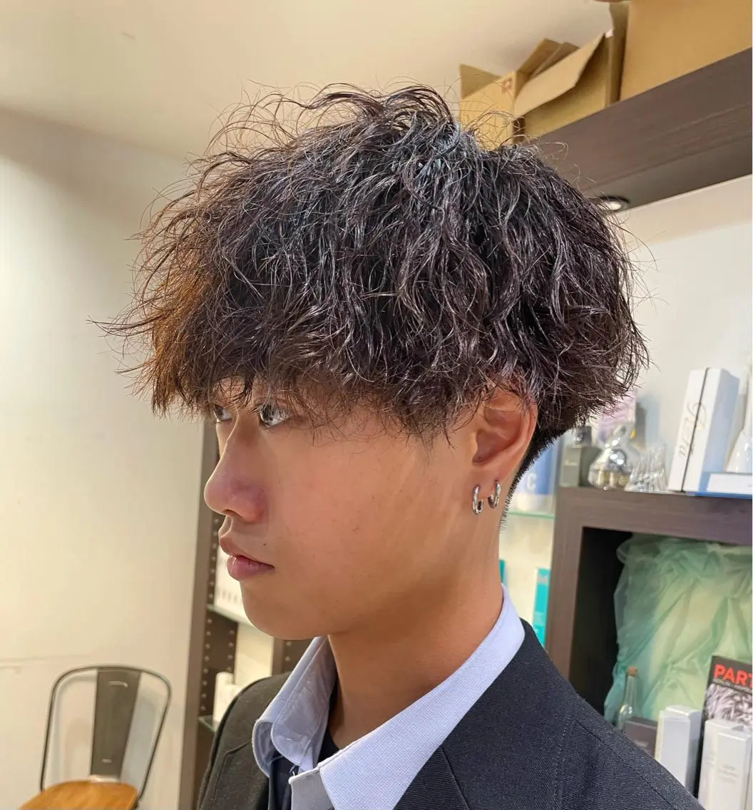 パーマ メンズ 波巻きパーマ カット パーマ メンズ指名no'1 佐藤　亘のヘアスタイル