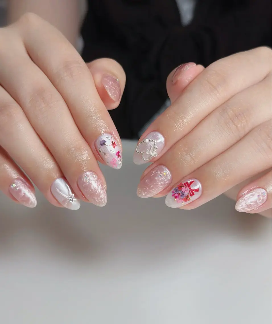 ネイル オーロラネイル 長さ出し フットネイル 韓国ネイル ラメ(グリッター) ハンドネイル 👍thumbs up nail👍のネイルデザイン