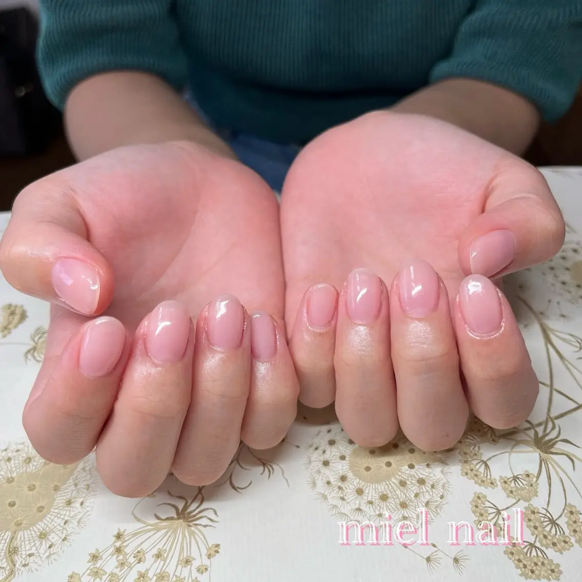 ネイル オフィスネイル ピンク シンプルネイル miel nailのネイルデザイン