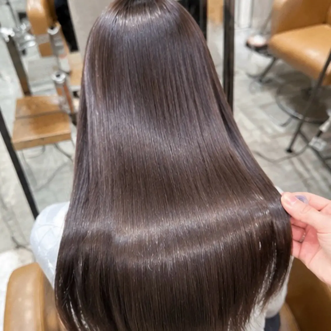 ロング 縮毛矯正 カット 縮毛矯正 👑髪質改善/透明感 カラー/レイヤー/Uのヘアスタイル