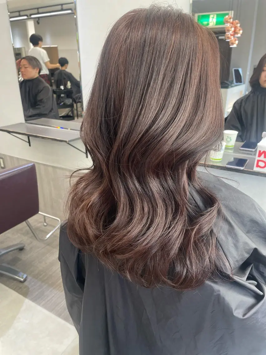 ロング カラー レイヤーカット AIRI layer cut hairのヘアスタイル