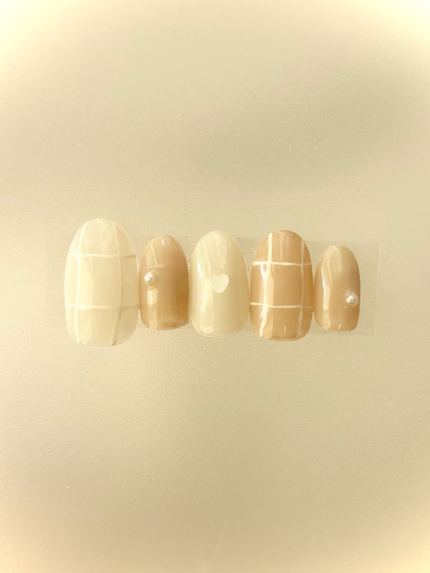 ネイル ニュアンスネイル ホワイト ハンドネイル Mary nail .narumiのネイルデザイン