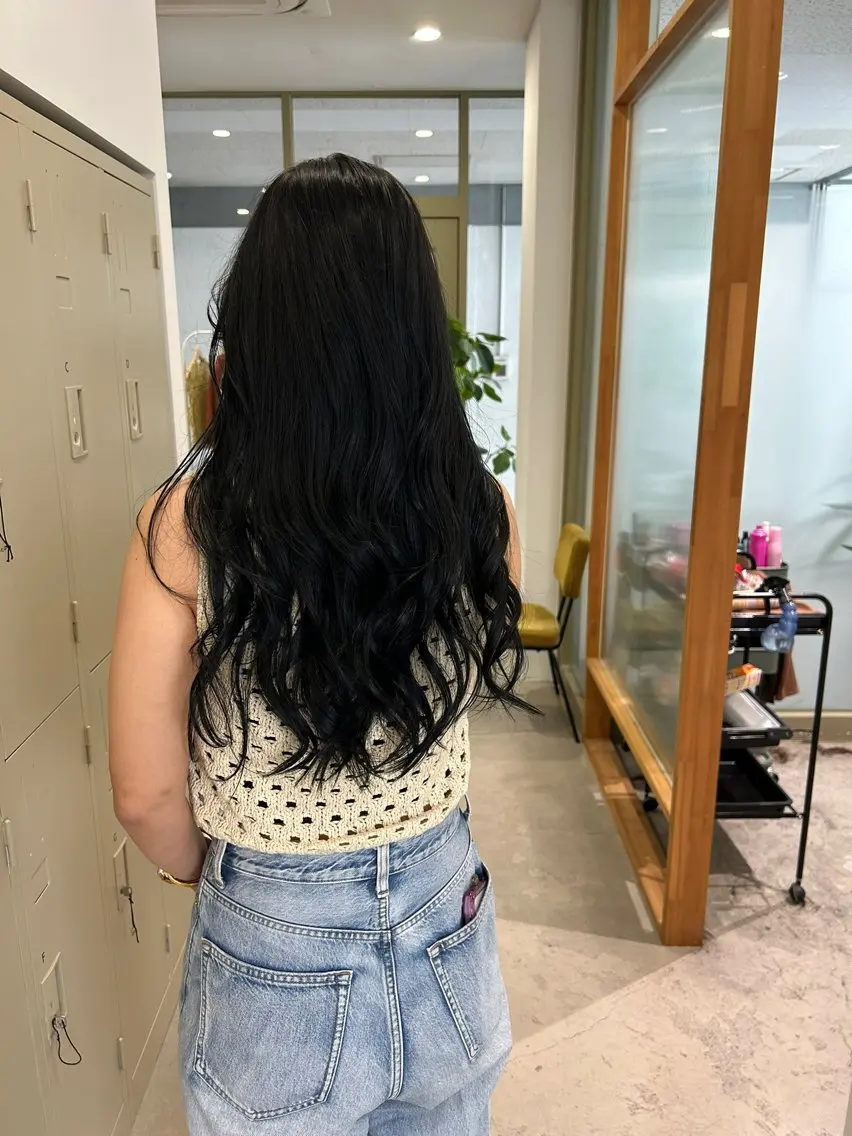ロング カラー ashiato mizukiのヘアスタイル