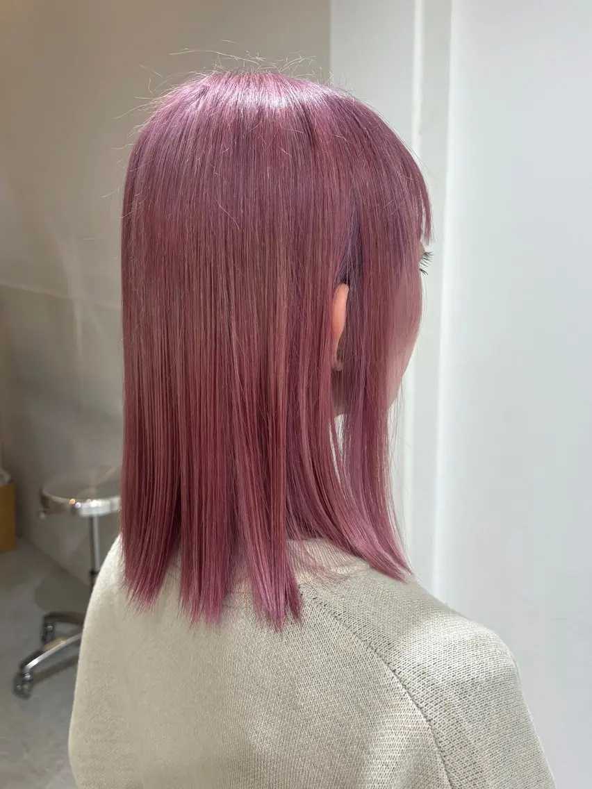 カラー ベージュカラー ピンクカラー ピンクベージュ ヘアカラー 齋藤 そらのヘアスタイル