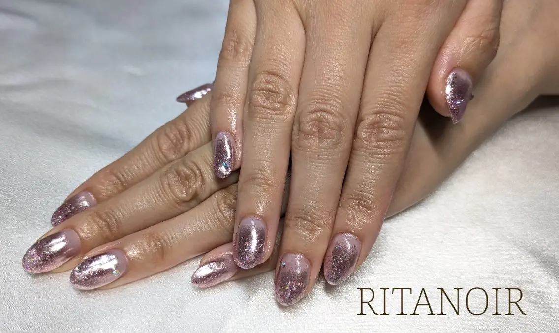 ネイル ジェルネイル グラデーション キラキラネイル ラメ(グリッター) ミラーネイル RITA NOIRのネイルデザイン