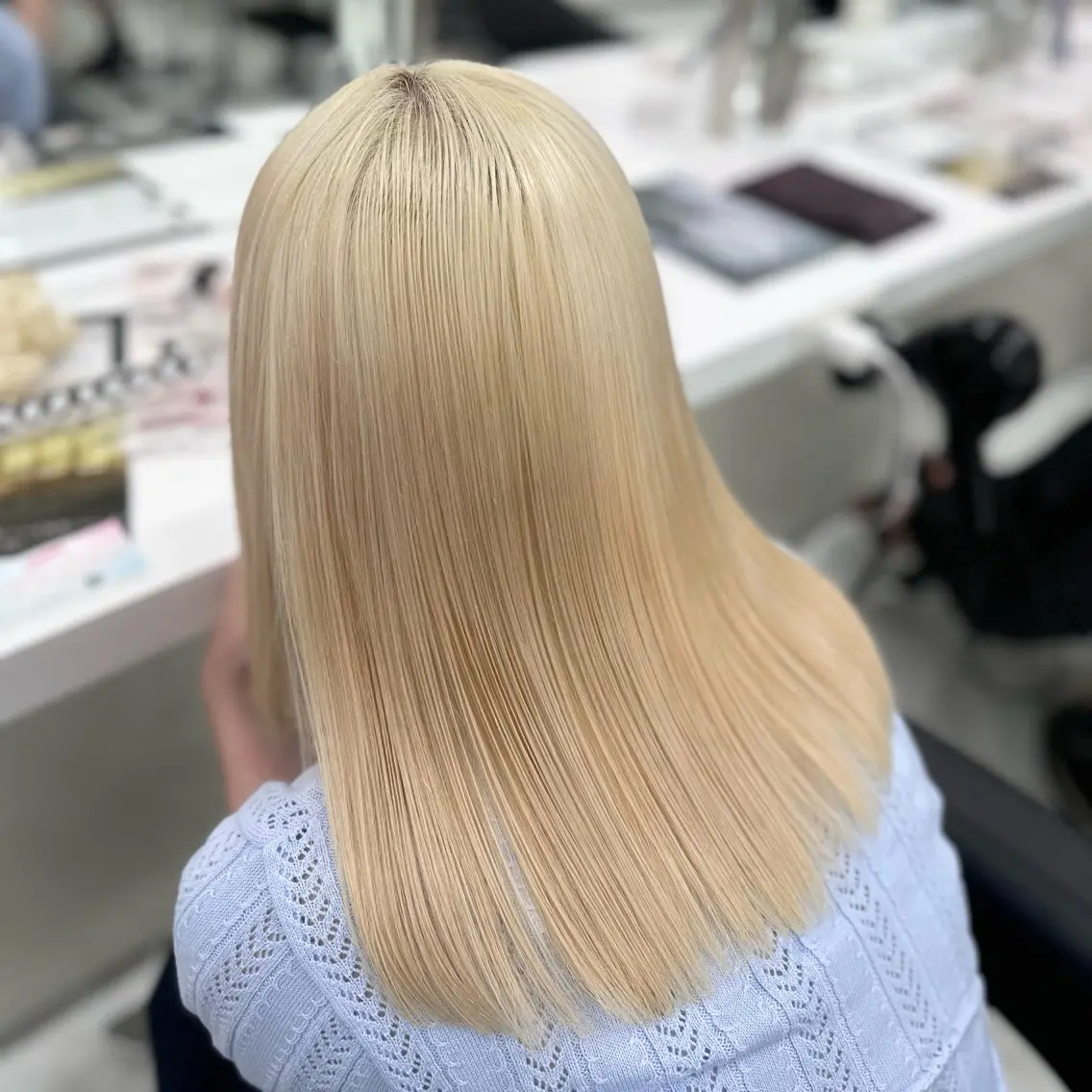 セミロング ヘアカラー ヘッドスパ ヘアセット 韓国ガーリー🤍ハイ トーン🤍Ayanaのヘアスタイル