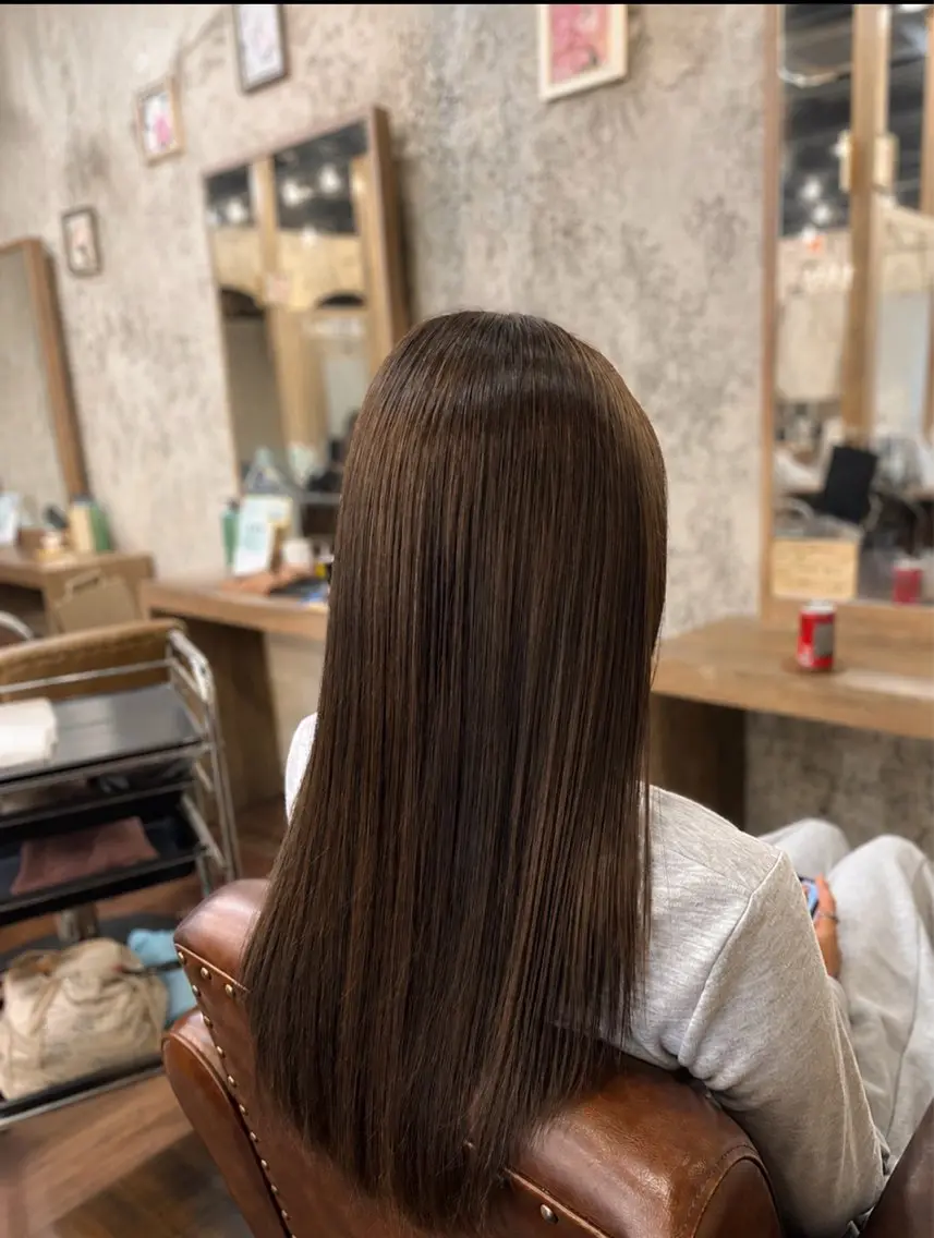 ロング カラー ブラウンカラー モカブラウン ヘアカラー トリートメント 透明感カラー / tsukasa𖥧のヘアスタイル