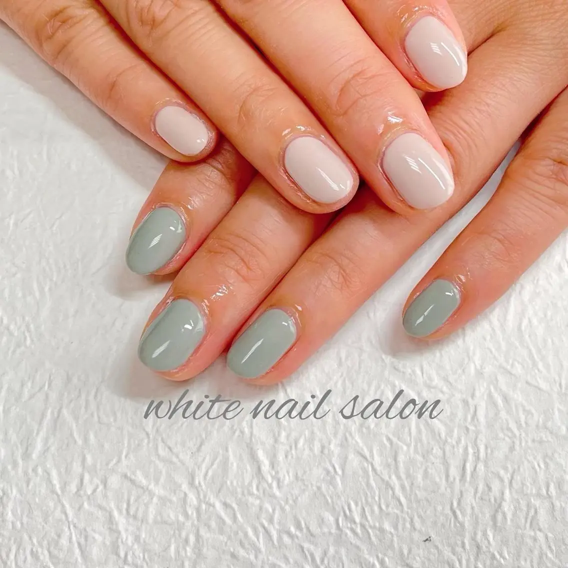 ネイル ジェルネイル ハードジェル ラメ(グリッター) 持ち込み シンプルネイル white nail salonのネイルデザイン