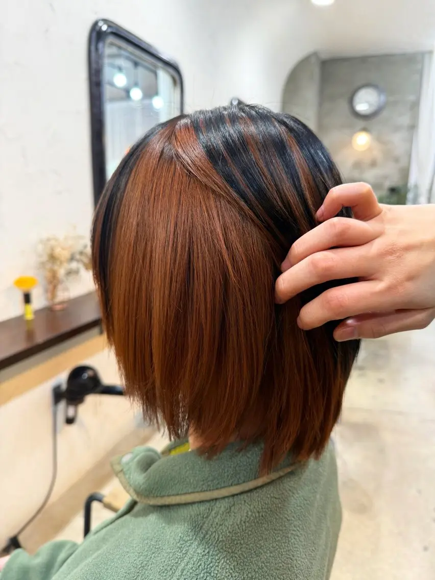 ショート オレンジブラウン レッドブラウン ヘアカラー トリートメント 三條 朋香のヘアスタイル