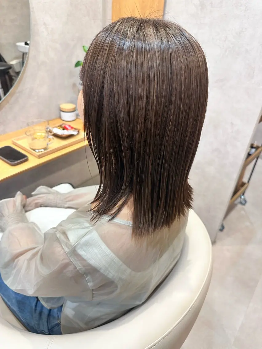 ミディアム カラー カット ヘアカラー トリートメント ヘッドスパ 高橋友里亜 /フリーランスのヘアスタイル