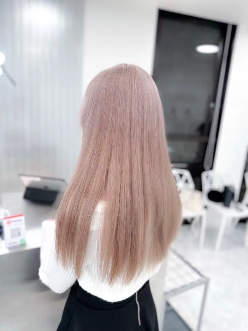 ロング カラー ベージュカラー ミルクティーベージュ 💗トレンドモテヘア Natsumi 💗のヘアスタイル