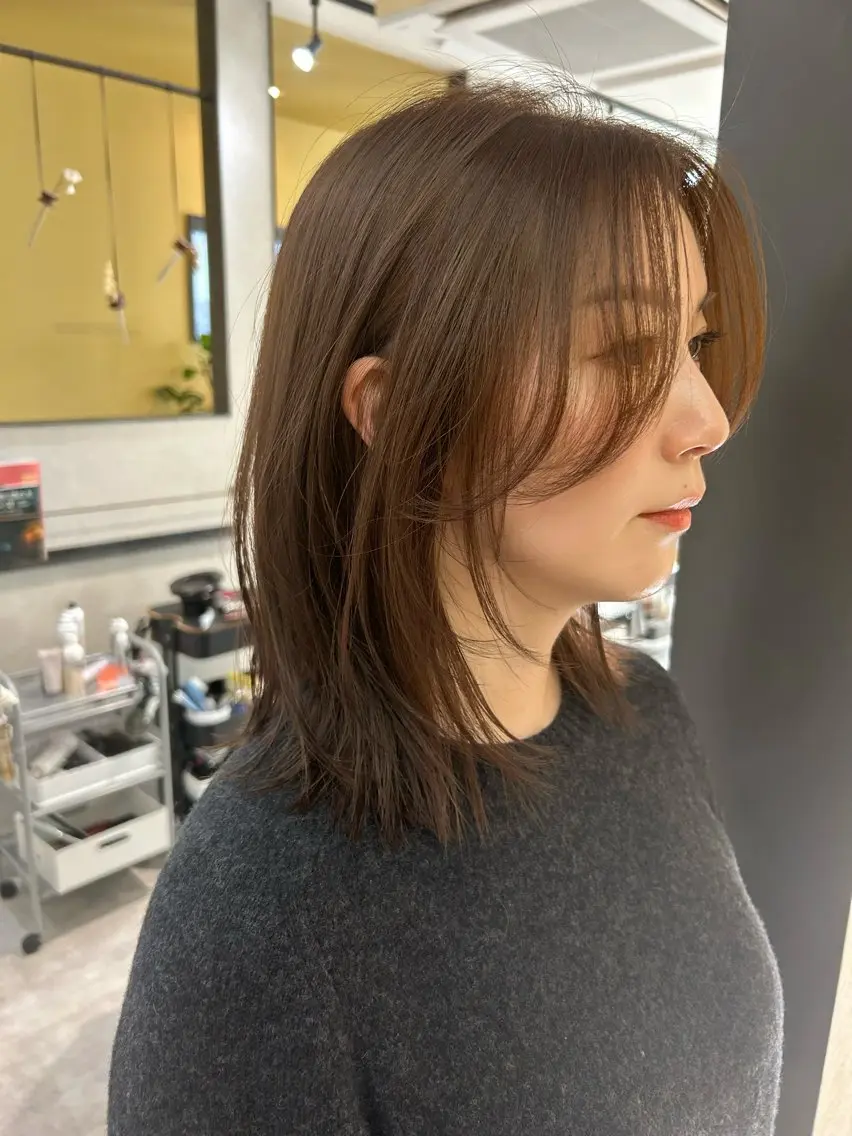 ミディアム カラー ミディアムレイヤー レイヤーカット hubhair レイヤー/透明感のヘアスタイル