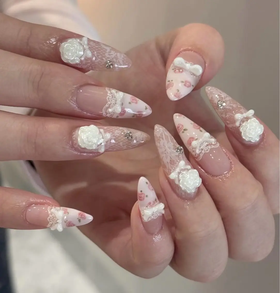 ネイル オーロラネイル べっ甲ネイル チークネイル 成人式 長さ出し ハンドネイル ハンドケア For you. Nail Salonのネイルデザイン