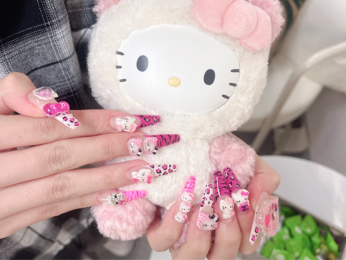 ネイル Glow Nail スカルプ専門店のネイルデザイン