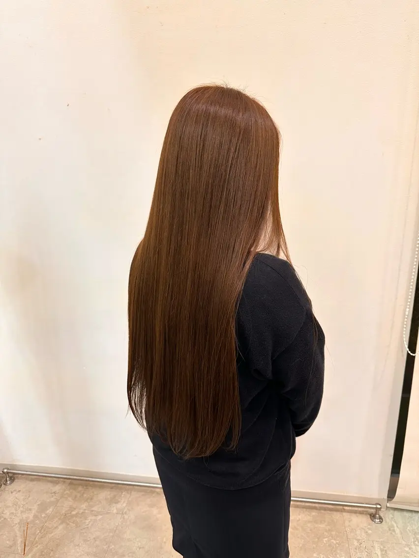 ロング カラー アッシュ ベージュカラー 柴田 舜吏のヘアスタイル