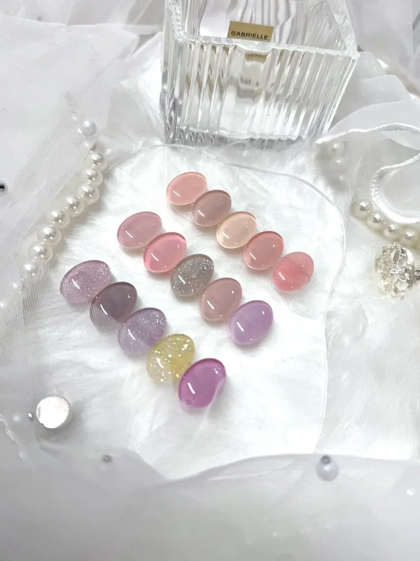 💗15色限定ワンカラー💗(オフなし)(甘皮ケア付き)オフィスネイルでも使えるちゅるちゅるネイル💅🏻✨️の写真