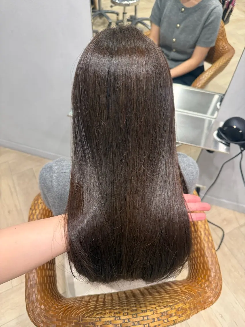 ロング カラー ヘアカラー ヒジオカ リナのヘアスタイル