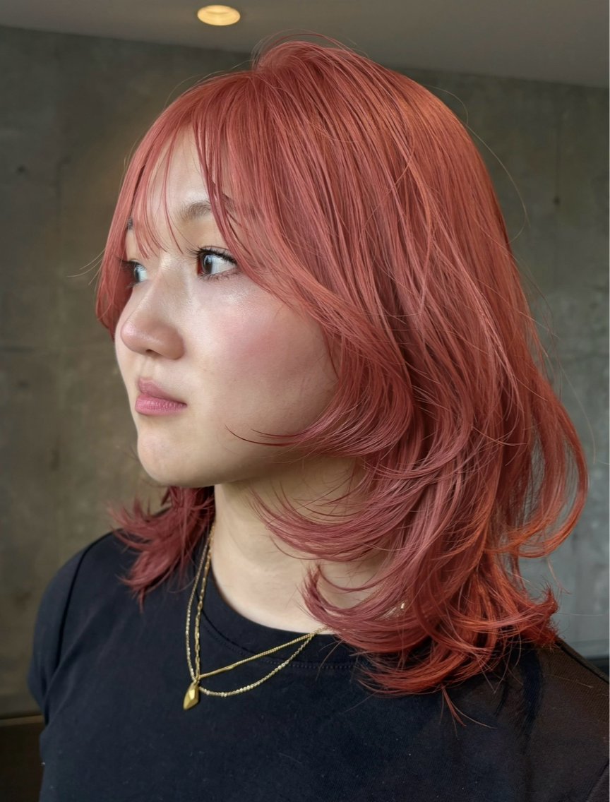 ミディアム カット ヘアカラー トリートメント Cocona🦤 ハイトーン/レイヤーのヘアスタイル