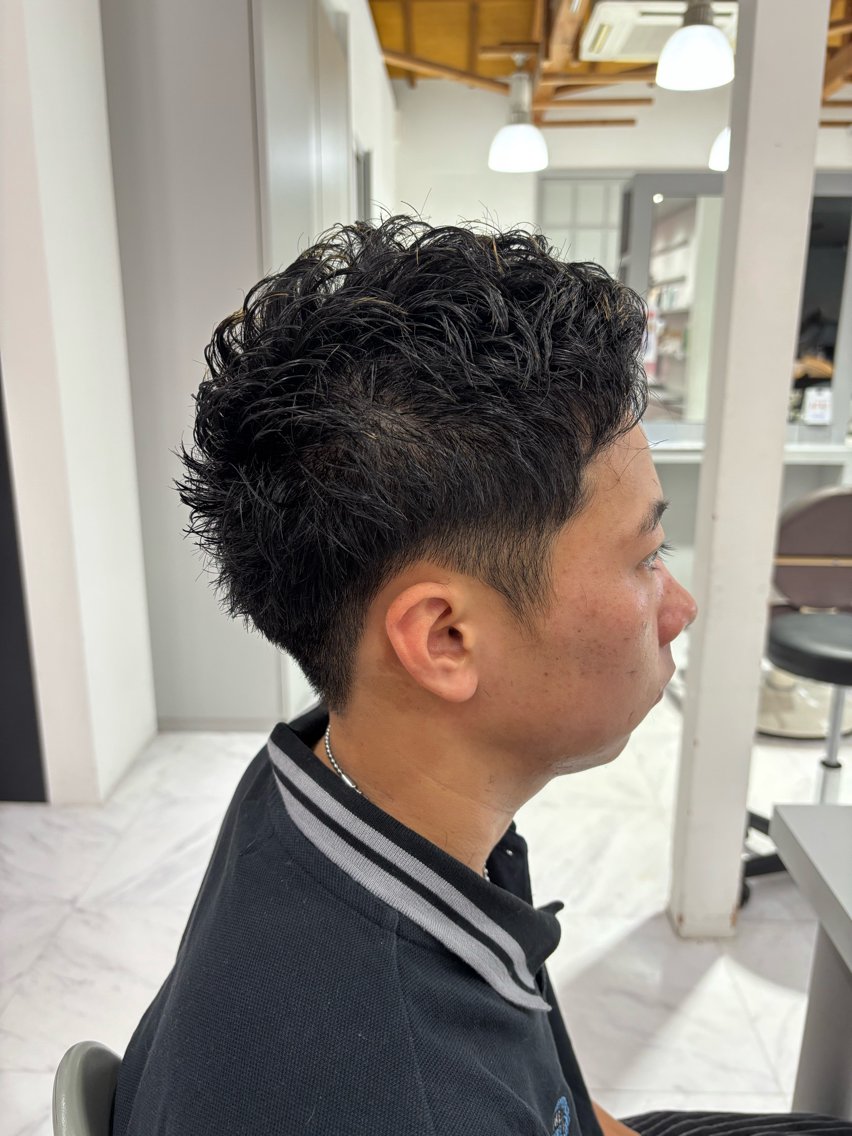 ショート メンズ スパイキーショート 刈り上げ ショートヘア カット Bianca伊勢崎 山崎南乃のヘアスタイル