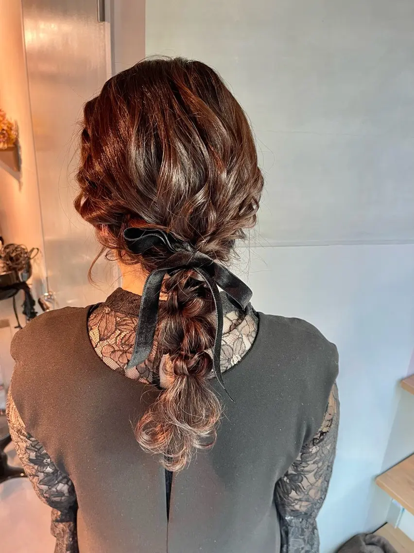 ヘアアレンジ ポニーテール 結婚式・ブライダル 卒業式のヘアスタイル ヘアセット charm《銀座》 ヘアセット/縮毛矯正のヘアスタイル