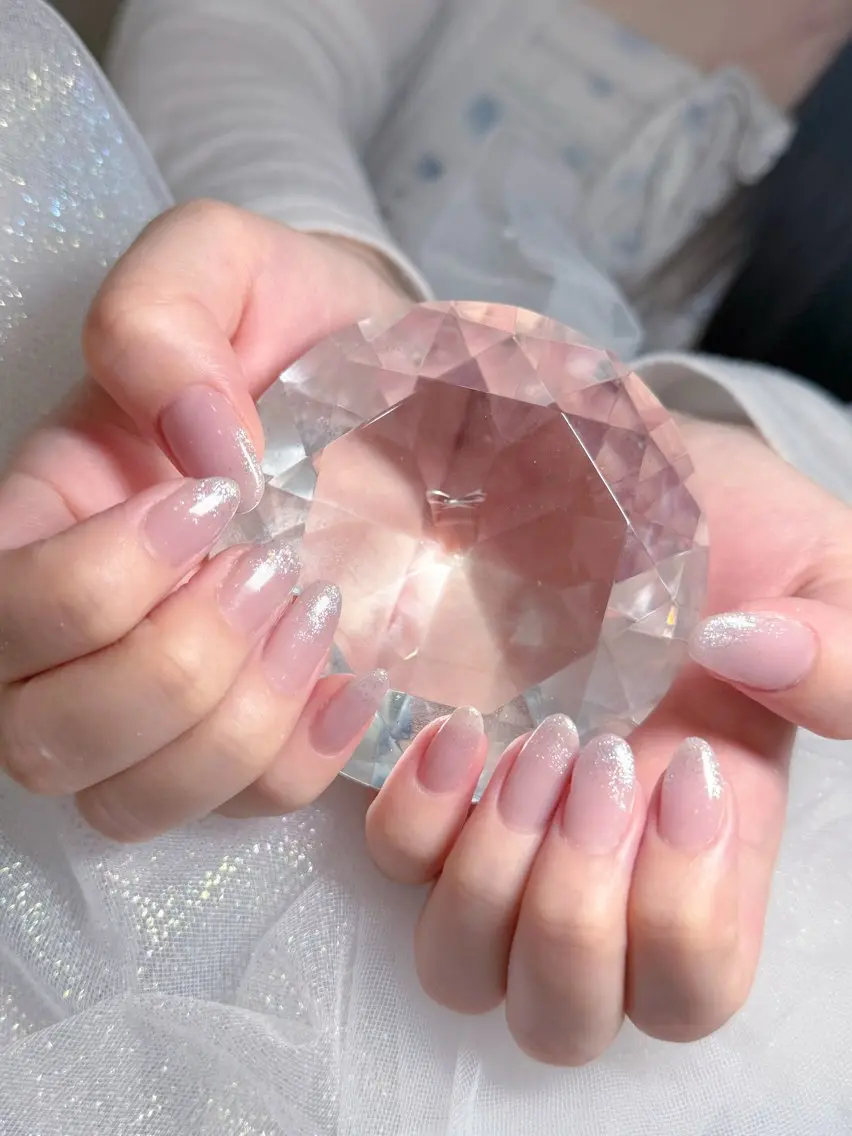 ミディアム ハンドネイル 杉谷 百花のネイルデザイン