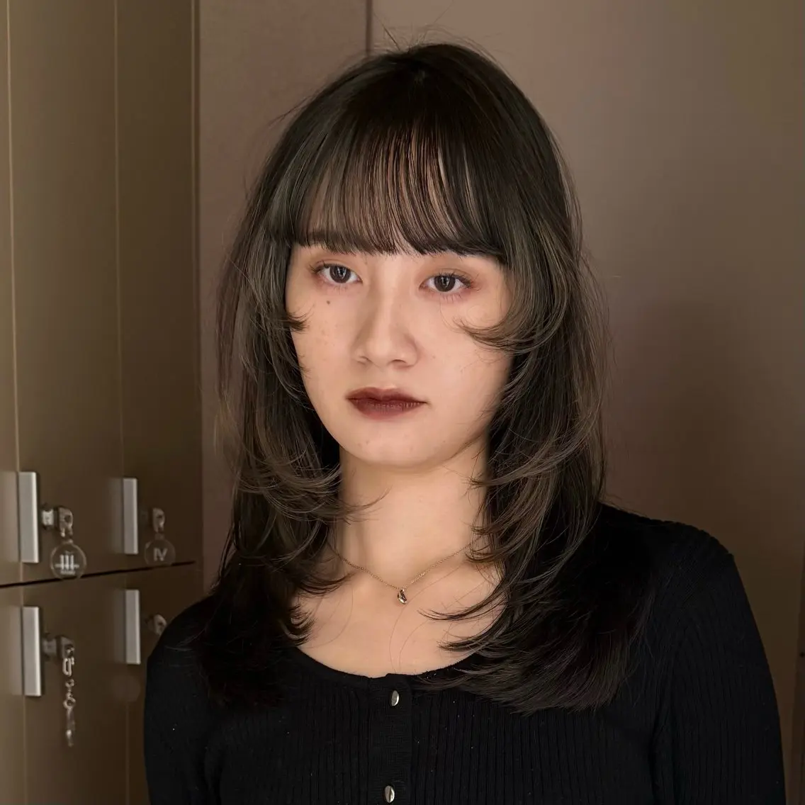 セミロング カラー カット ヘアカラー Akari暖色カラー /レイヤーカットのヘアスタイル