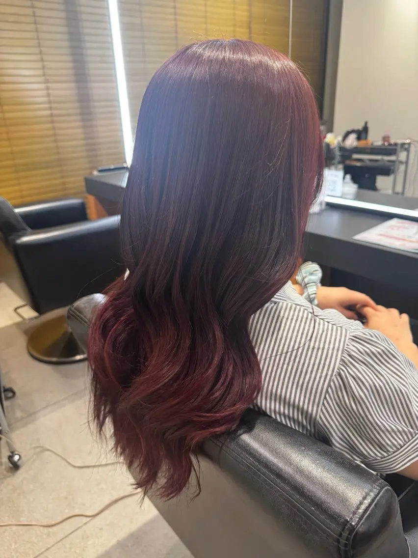 ロング ヘアカラー KOUYU(ému) 伏見/カラーモデルのヘアスタイル