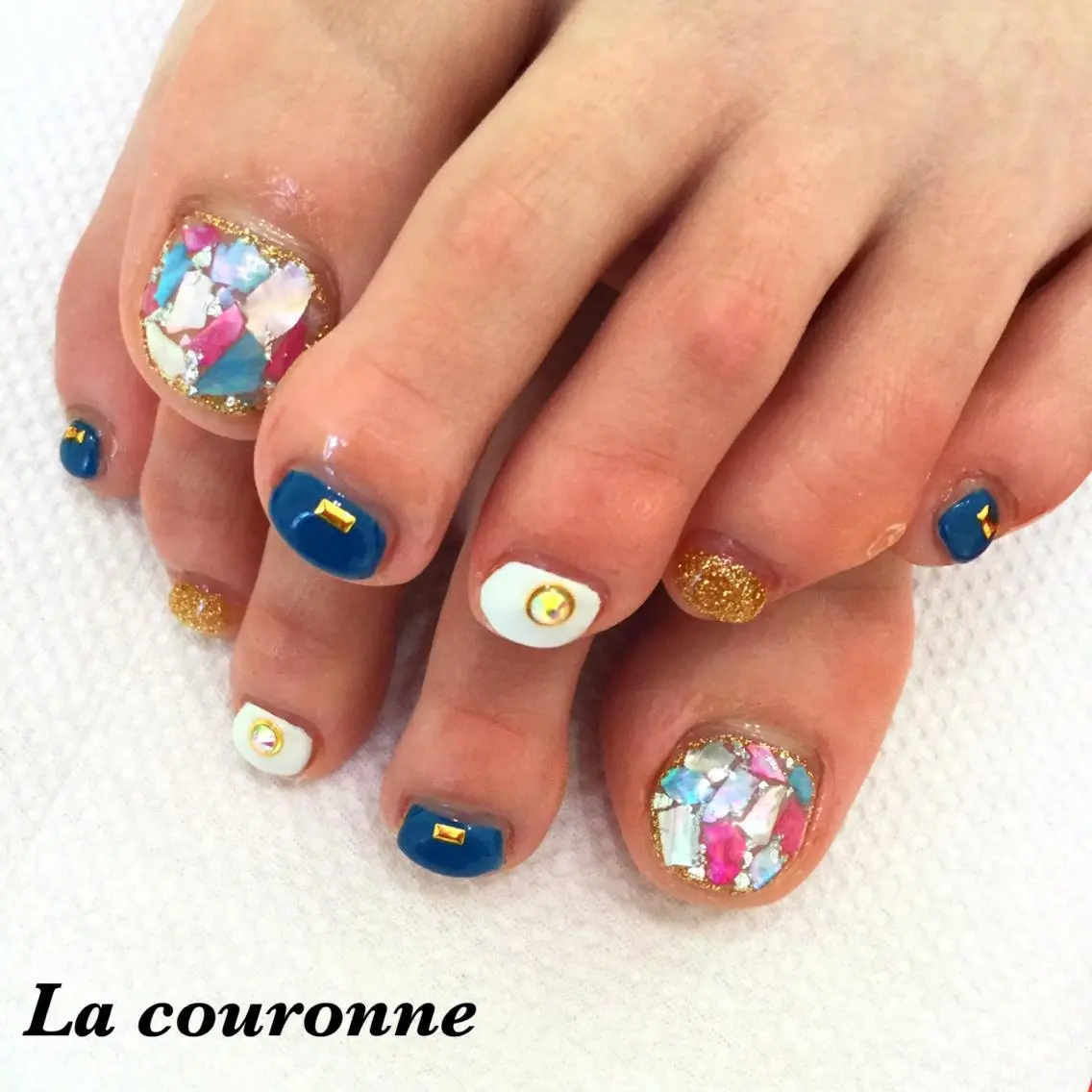 ネイル フットネイル Lacouronne NATSUMIのネイルデザイン