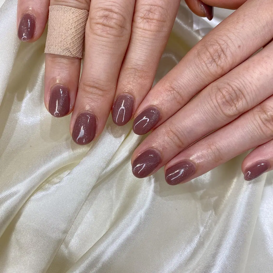 ネイル ハンドネイル 西岡 杏のネイルデザイン