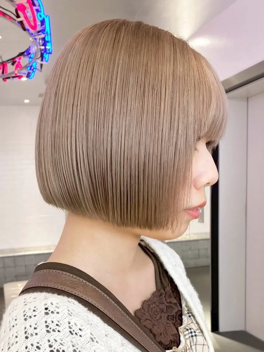 ショート 🇨🇳ハイトーン ワンホン🇰🇷ななのヘアスタイル