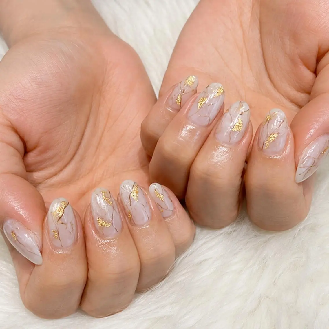 ネイル ゴールド ニュアンスネイル ホワイト ハンドネイル K. Harukaのネイルデザイン