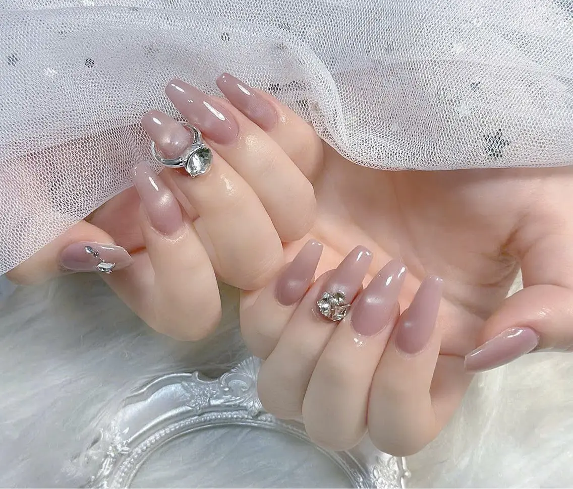 ネイル HIN NAILのネイルデザイン